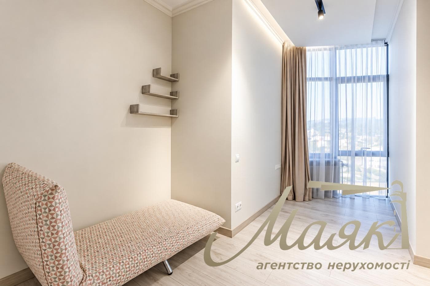 3-room apartment for sale, 91 m², in the “Exon” residential complex, downtown Kyiv, Shevchenkivskyi District, 2/1 Mirna St.
