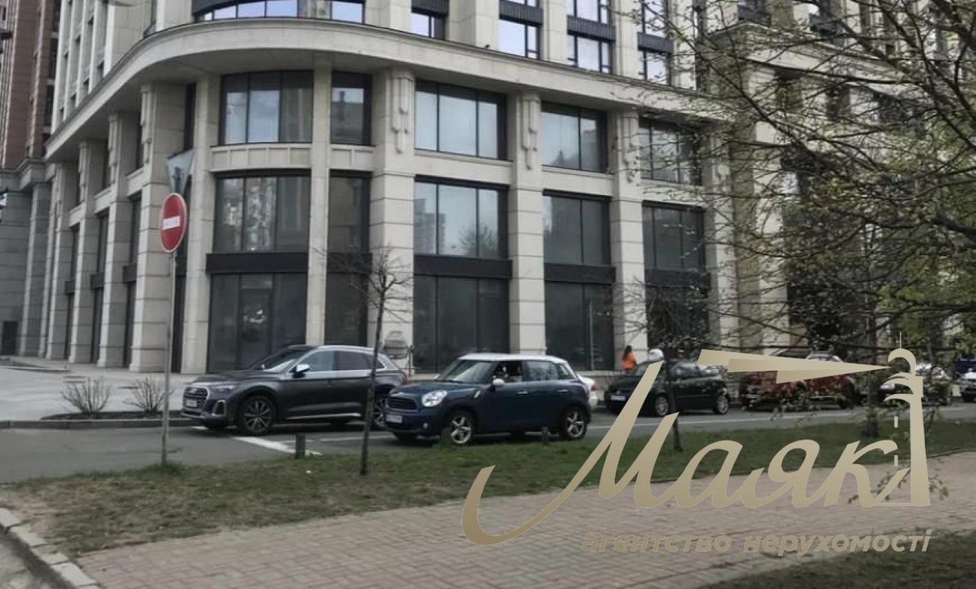 Аренда фасадного помещения 220м2 в ЖК Atlantic Residences Фасад Оренда