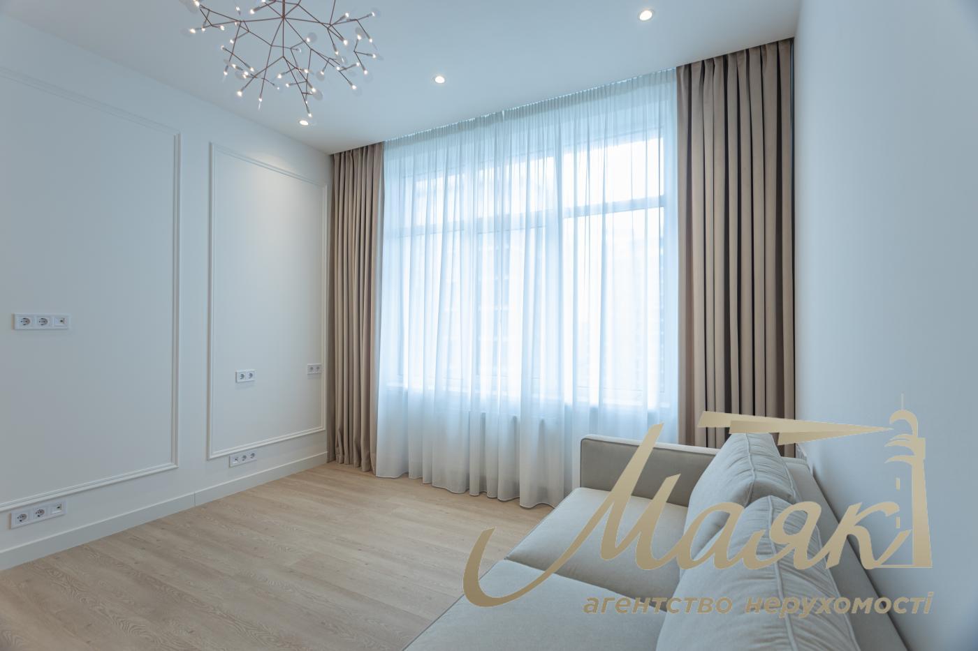 Продаж 4-кімнатної квартири 180 м² в ЖК "Новопечерські Липки", Драгомирова 15Б, Печерський район, Київ.