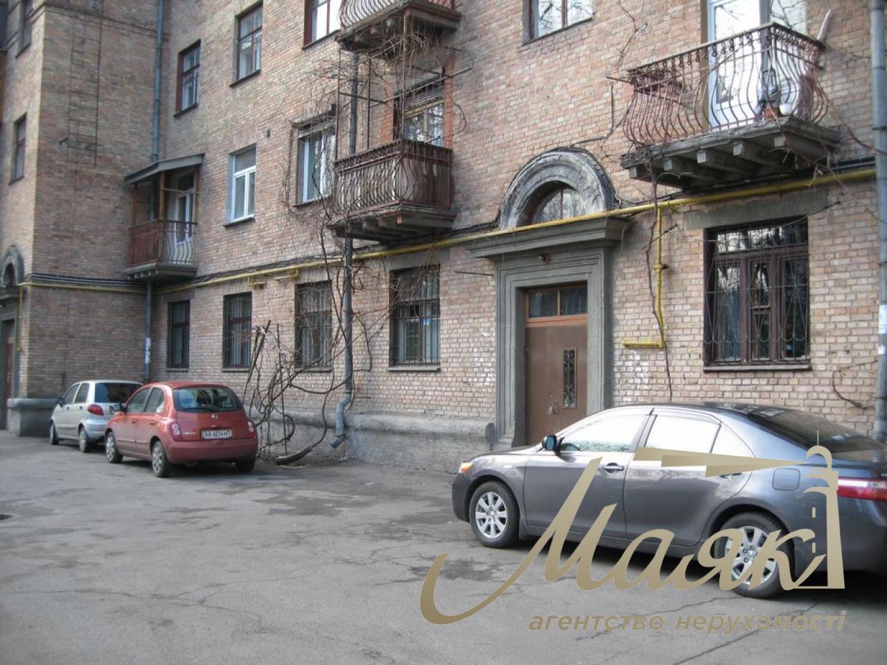 Office for sale in the center, m. Pecherskaya