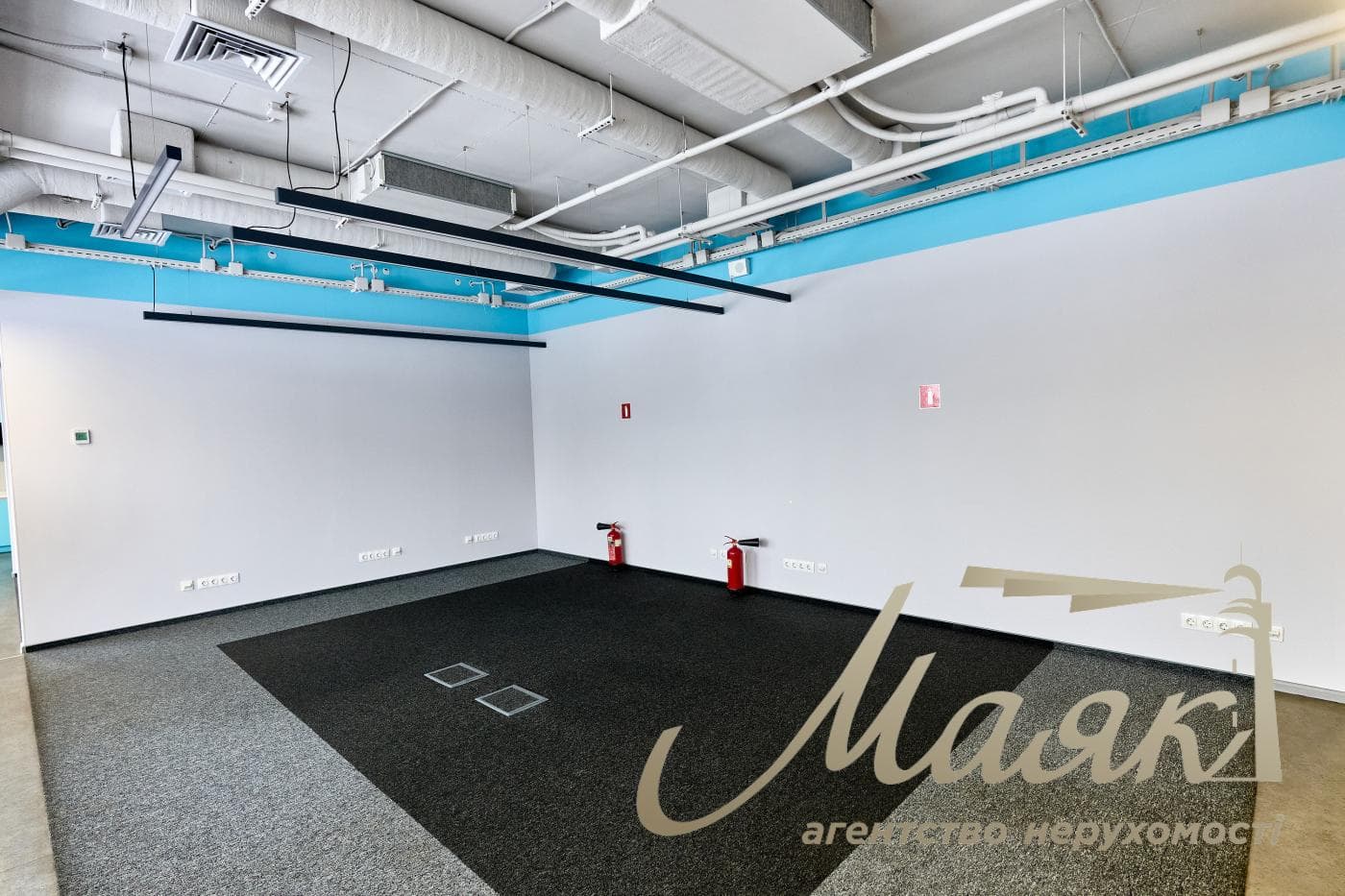 Rent an autonomous office in BP "Europassage", 225m², stm. Olimpiyskaya, Center, Kyiv