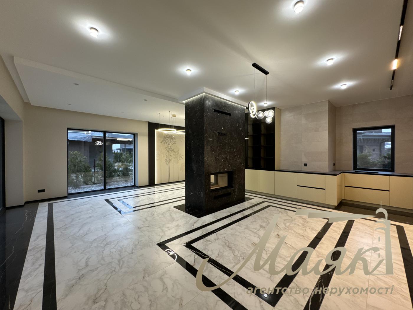 Продажа дома 286 м2  в с.Ходосовка КГ ВИТАГРАД