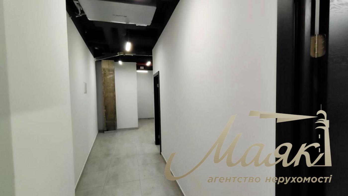 Оренда фасадного приміщення, вул. Глибочицька