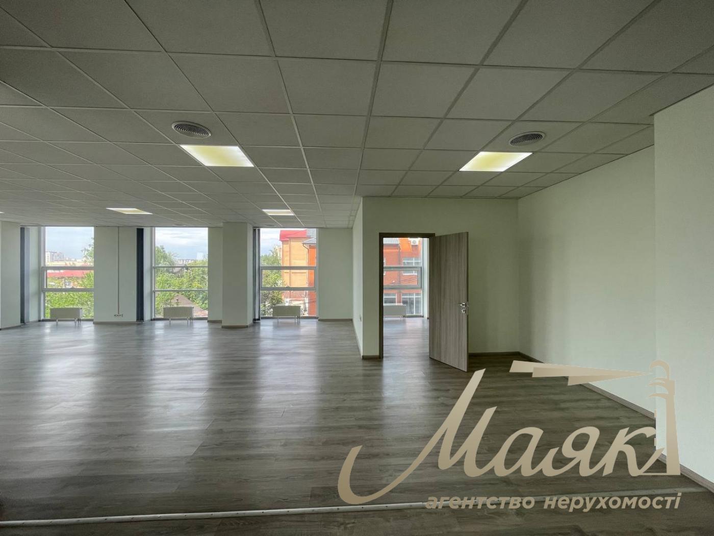 Office for rent 540 sq.m Business Center Star Center Solomenskyi district, Lobanovskyi Avenue