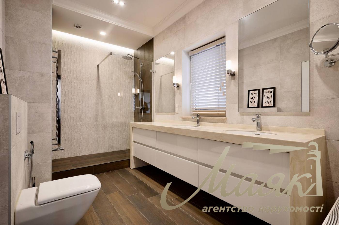 Продажа видовой 1-комнатной квартиры, 75 м2 в ЖК Central Park, Джона Маккейна, Кудри, Печерск