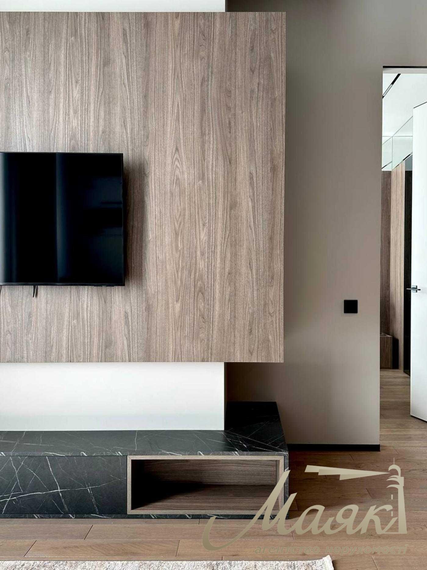 Продаж 2-кімнатної квартири з ремонтом у ЖК "Новопечерські Липки", вул. Драгомирова, 19Б