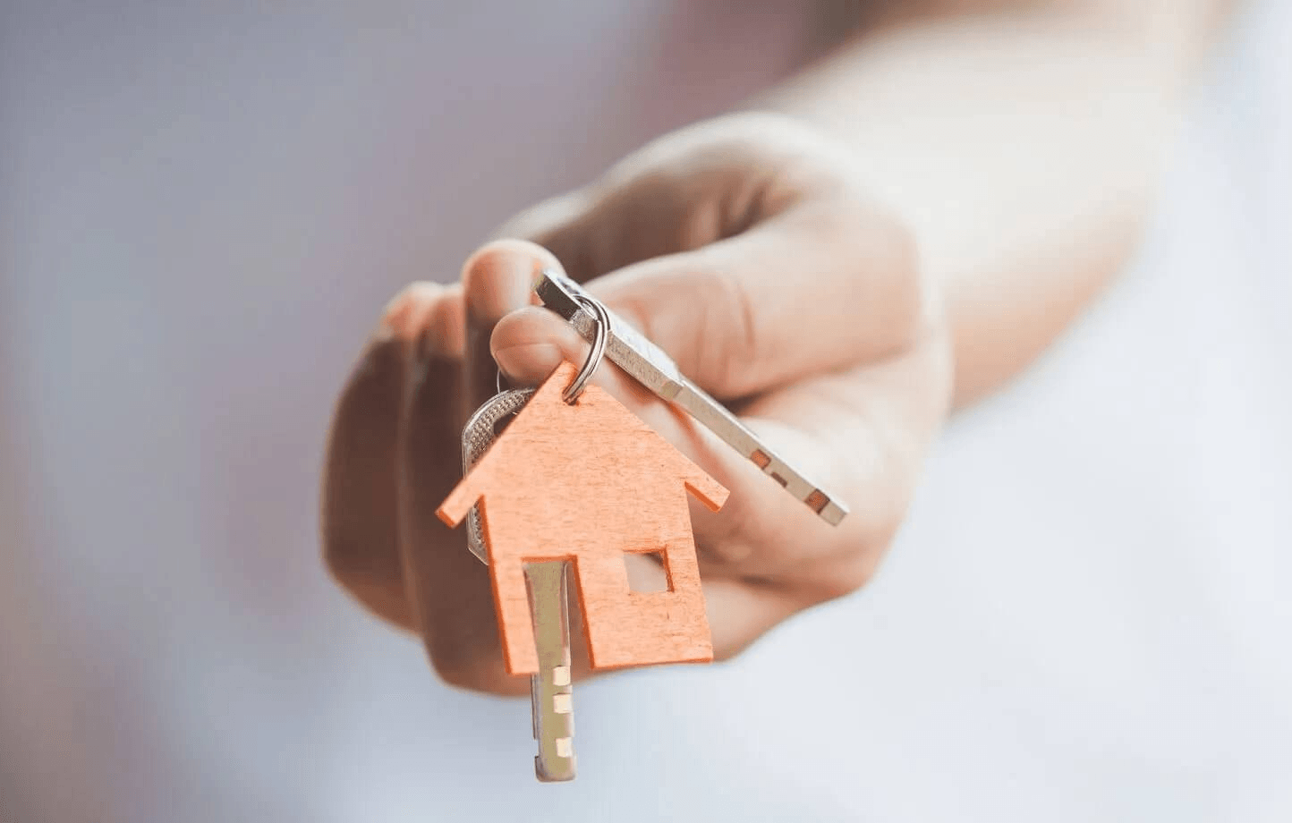 Selling an apartment with a registered person