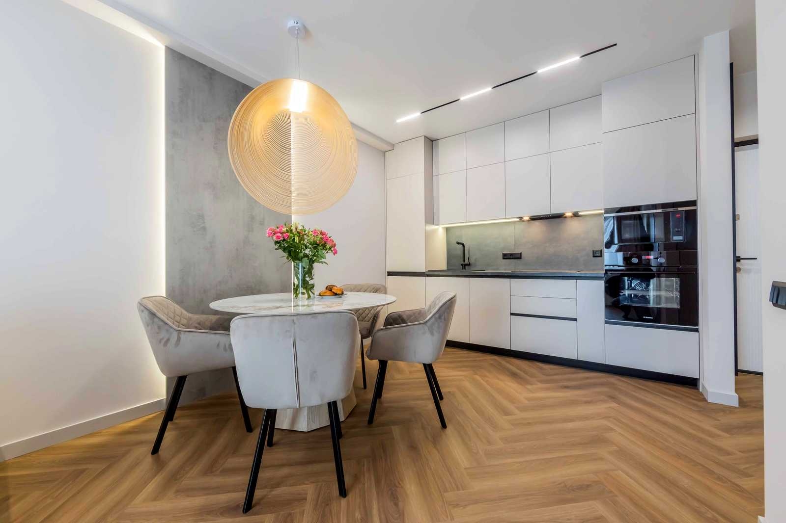 Which apartments in Kyiv sell the fastest?