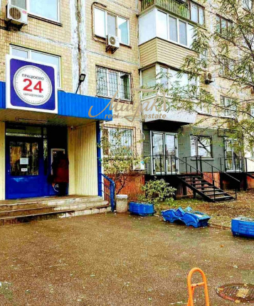 Продажа торговая площадь Фасад 45м2 ул. Курнатовского, Воскресенка