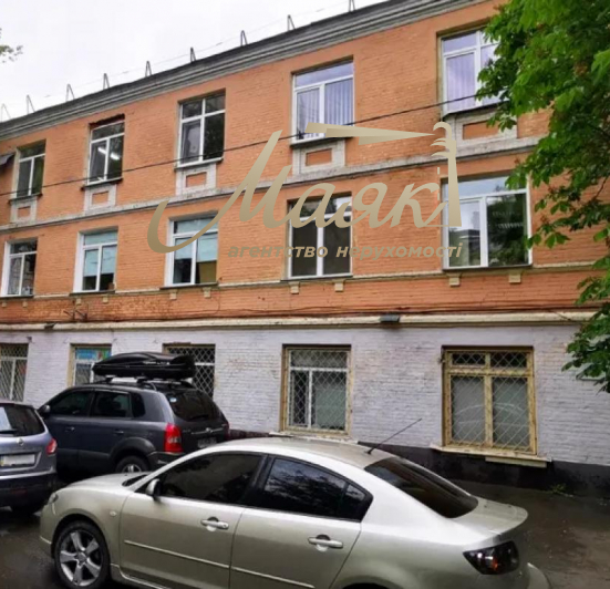 Продажа отдельно стоящего здания  по ул. Рыбальская 2 и Московская, Печерский район