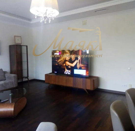 Продажа дома 420 м2 в КГ Солнечная долина, Романков