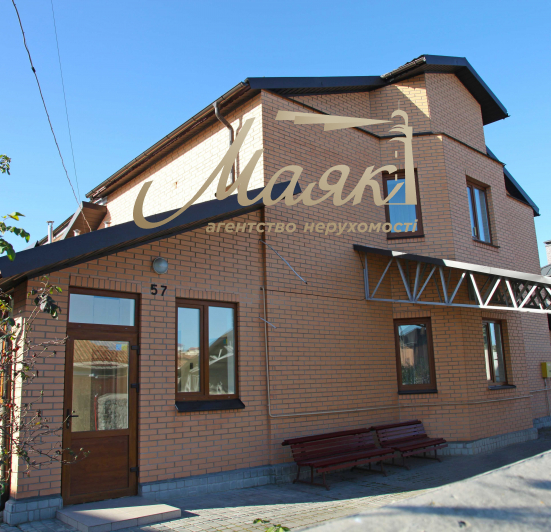 Дом с ремонтом 220 м2 Софиевская Борщаговка, участок 10 сот. в районе новой коттеджной застройки
