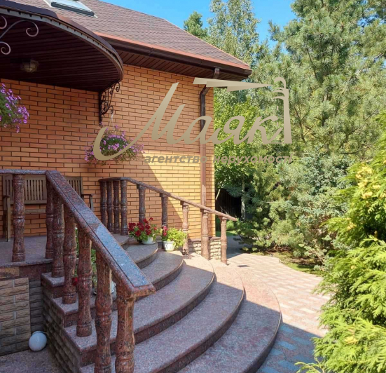 Продажа дома 407.8 м2 в Козине, ул. Киевская, Обуховский район, Киевская область.