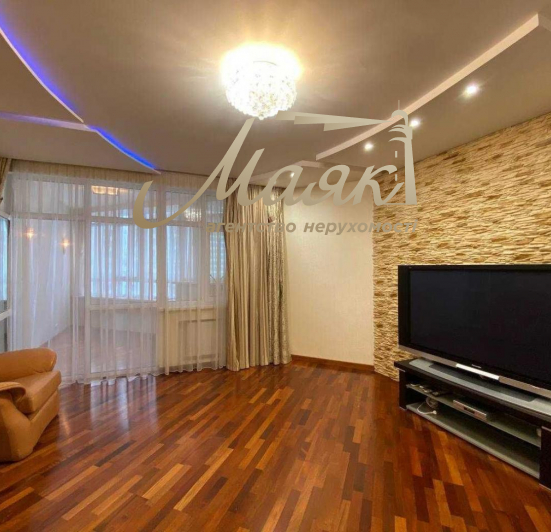 Продажа 2-х комнатной квартиры 100м2 в ЖК «Панорама на Печерске» 