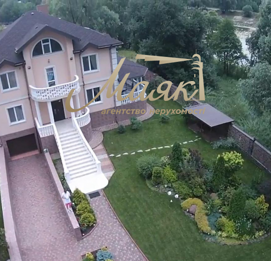 Продажа дома возле озера в лесу., г.Васильков (Кобцы) в 20 минутах от метро теремки!