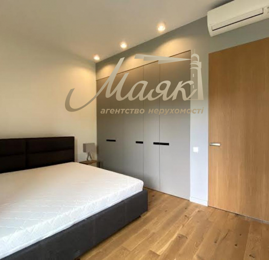 Продажа 4-х комнатной квартиры с террасой  в Pechersk Hills Residence