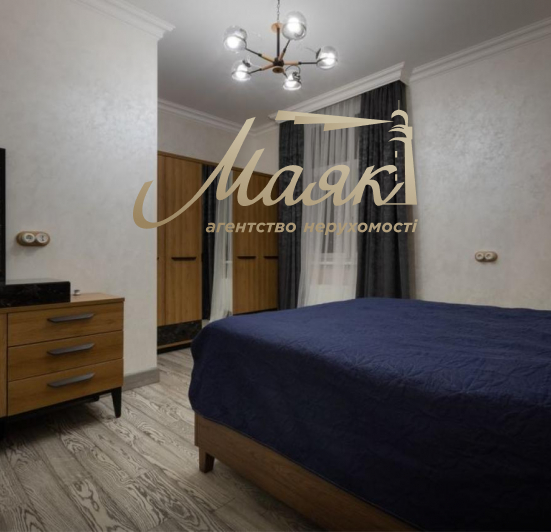 Продажа 2-х уровневой квартиры с ремонтом м, Лукьяновская