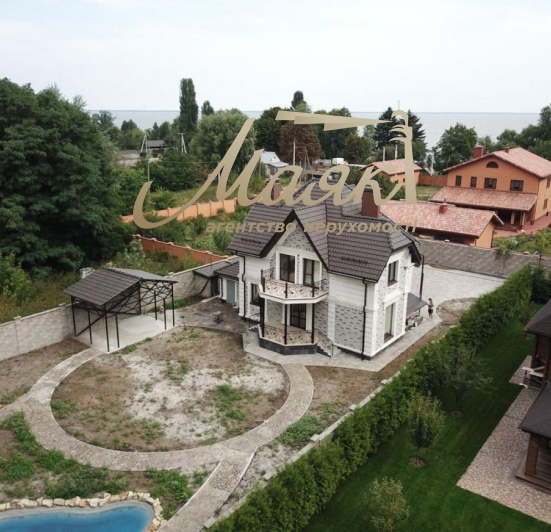 Продажа дома 260 м2 с ремонтом, участок 15 соток Киевское море