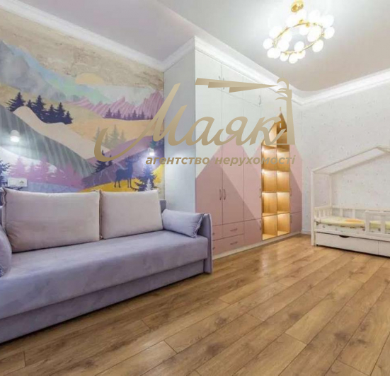 Продажа 4-квартиры на Печерске с дизайнерским ремонтом в ЖК на Лейпцигской 13.