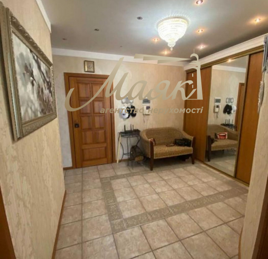 Продажа / 4-комнатная квартира / пр-т Героев Сталинграда, Оболонь, г. Киев